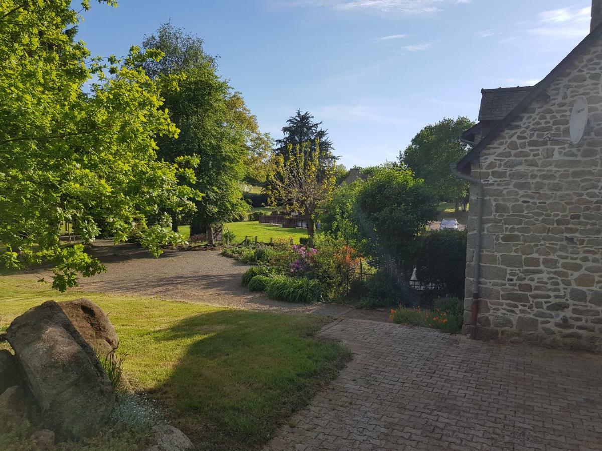 Le Grand Domaine Du Rocher Bonnemain Exterior photo